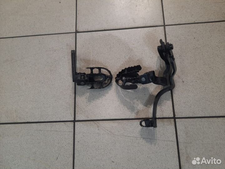 Подножки водительские Yamaha XT600Z Tenere 1988