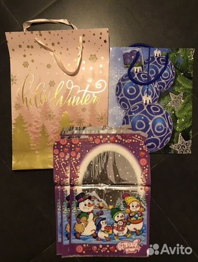 Новогодние подарочные пакеты