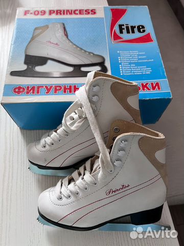 Коньки фигурные 30 р-р