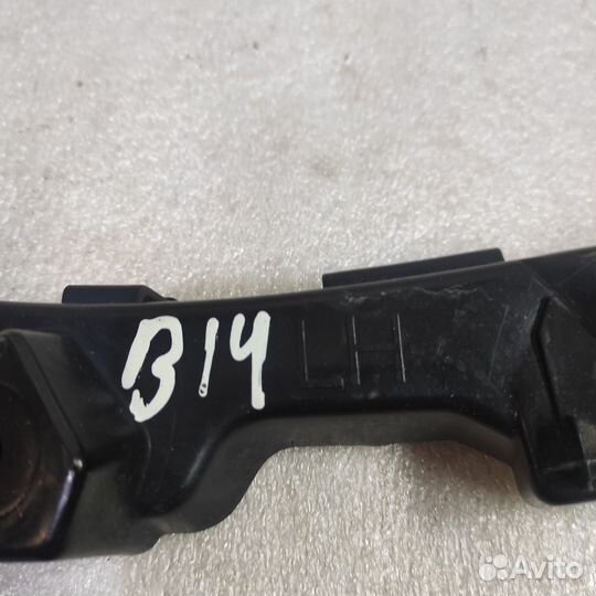 Кронштейн заднего бампера левый Kia Ceed ED