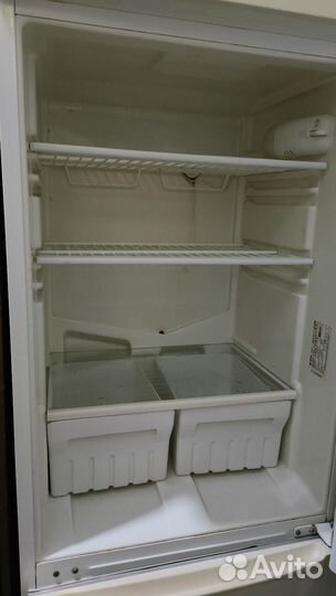 Холодильник stinol