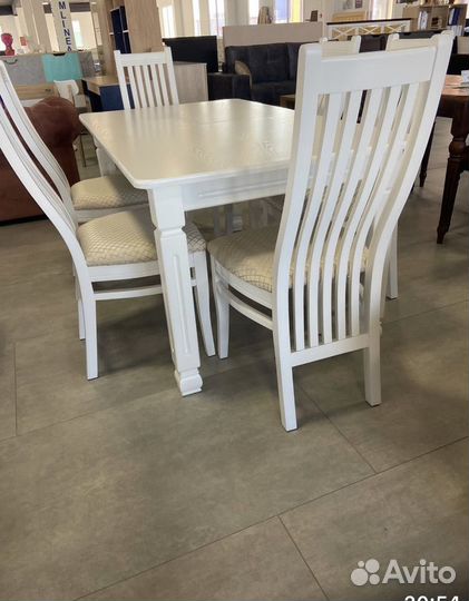 Стол из массива