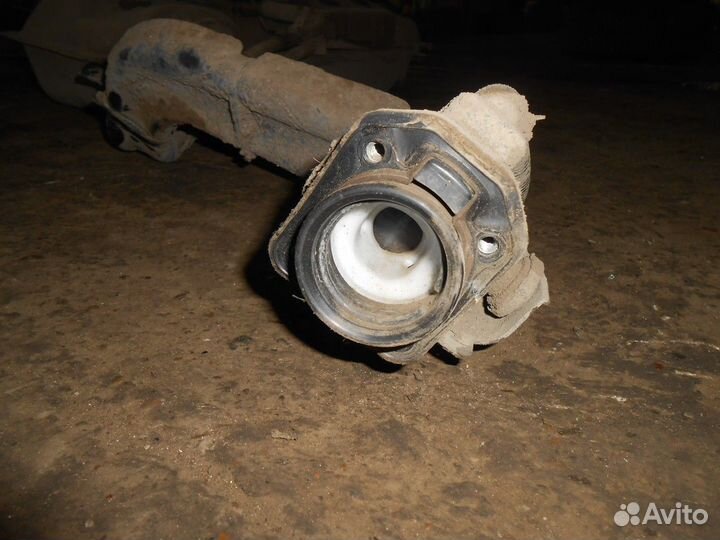 Бак топливный с горловиной