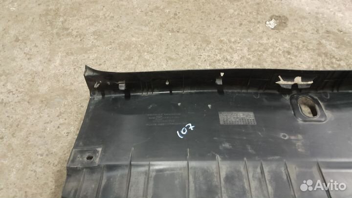 Накладка задней панели Nissan almera classic b10