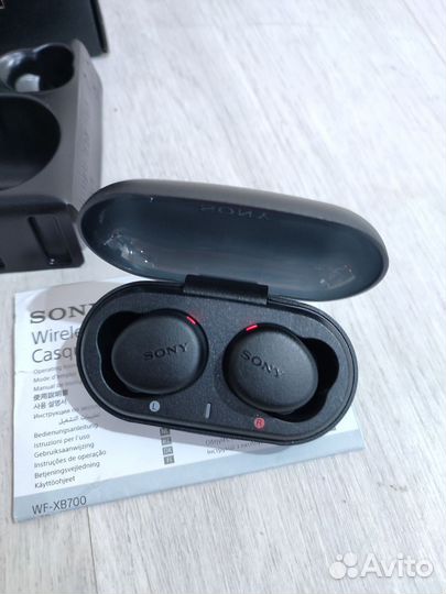 Беспроводные наушники с микрофоном Sony WF-XB700