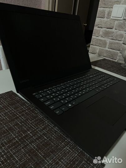 Ноутбук lenovo