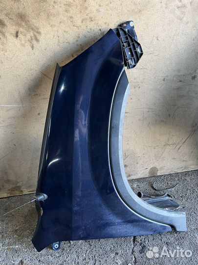 Крыло правое переднее Honda CR-V, RD7; RD6