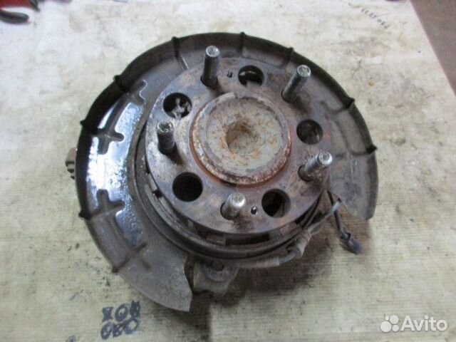 Кулак поворотный задний левый Kia Ceed 2007-2012