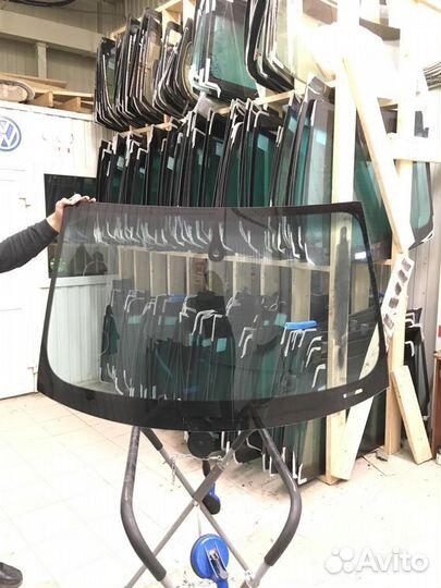 Лобовое стекло Ауди а4 б7