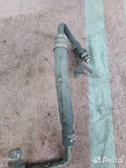 Трубка гура renault sandero