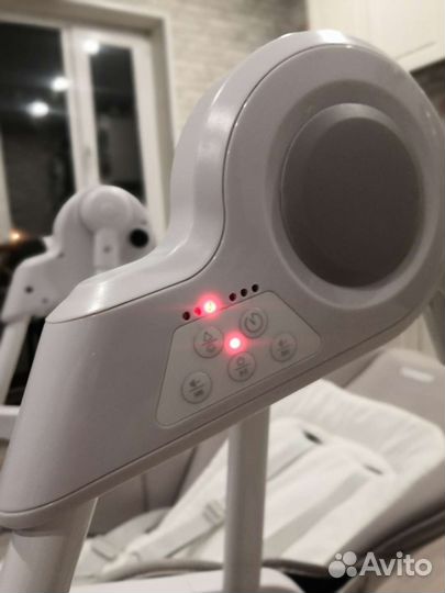 Стульчик для кормления 2 в 1 электрокачель