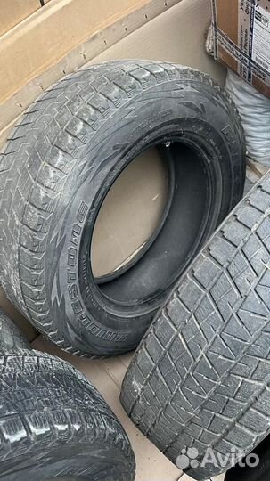 Bridgestone Blizzak DM-V1 225/70 R16