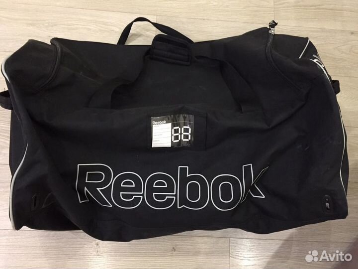 Продаю хоккейную сумку Reebok