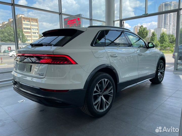Audi Q8 3.0 AT, 2022