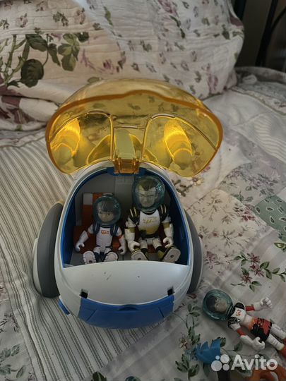 Космический корабль“ Майлз с другой планеты