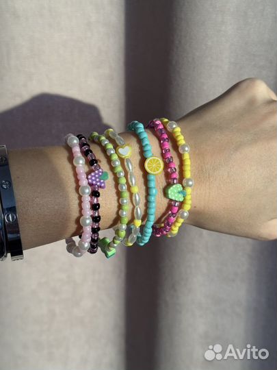 Браслет из бисера