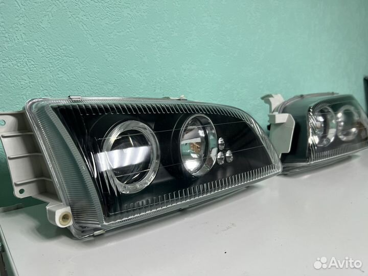 Фары Toyota Corona Caldina Carina E 190 Чёрные