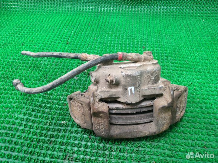 Суппорт передний правый Лада Нива 2004