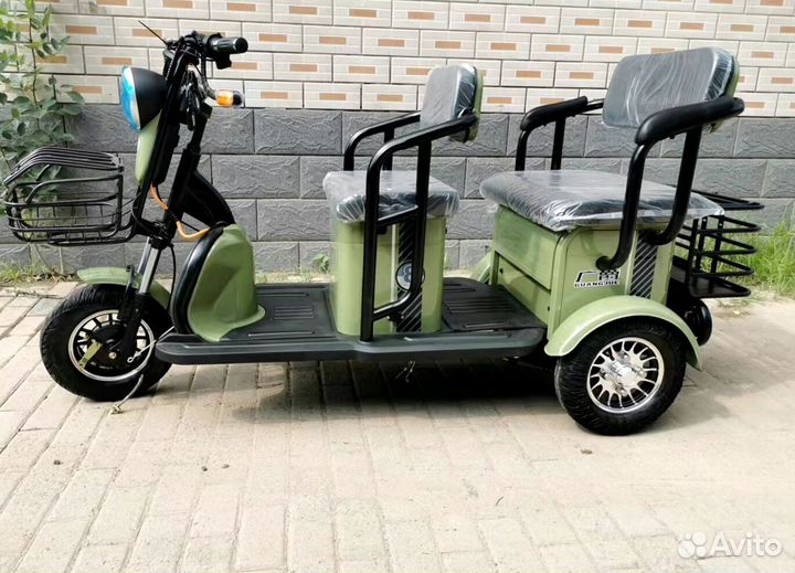 Трицикл двухместный новый