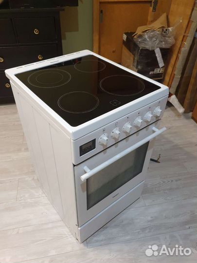 Плита электрическая стеклокерамика новая