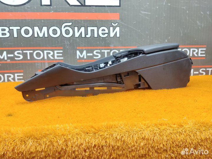 Подлокотник Bmw 5-Series F10 N20B20B 2013