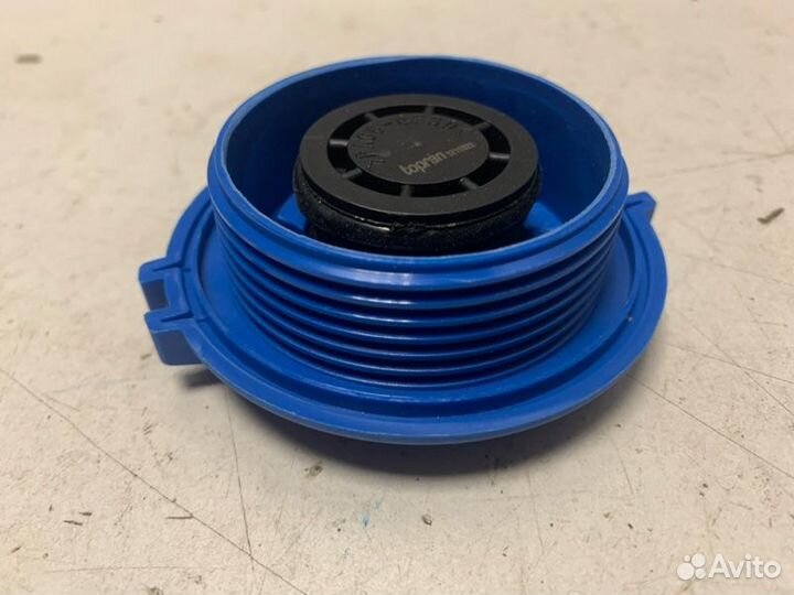 Крышка расширительного бачка Skoda Octavia 1996