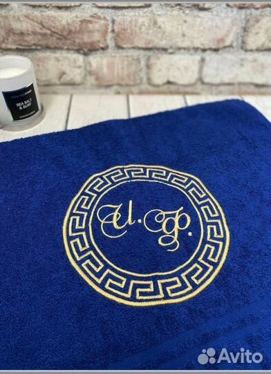 Полотенце с вышивкой