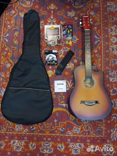 Гитара новая комплект большой