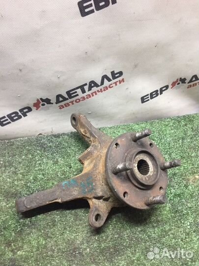 Кулак поворотный передний левый Mitsubishi Carisma