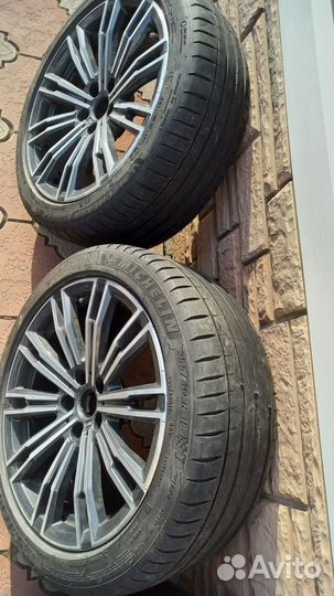 Michelin Pilot Sport 4 225/45 R18 и 255/40 R18