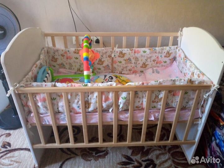 Продам детскую кроватку