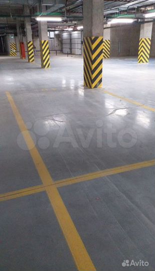 Машиноместо, 13 м²