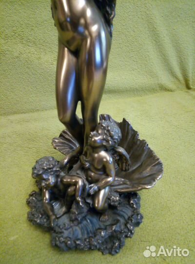 Статуэтка с бронзовым напылением