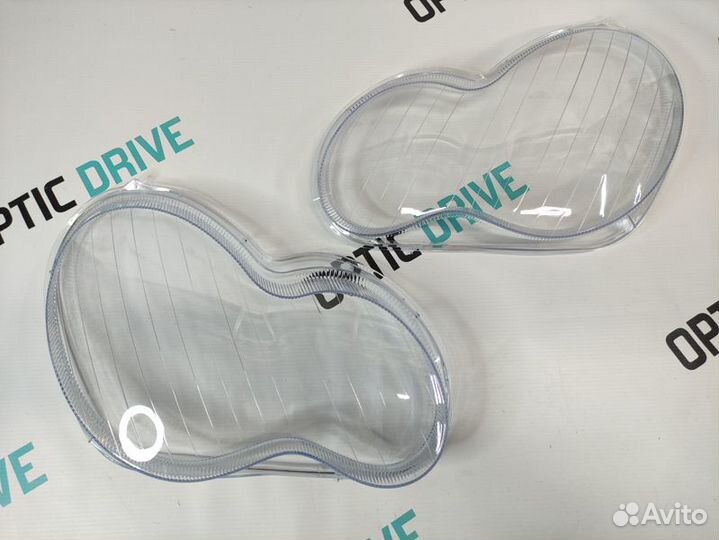 Стекла фар правое и левое Mercedes w203