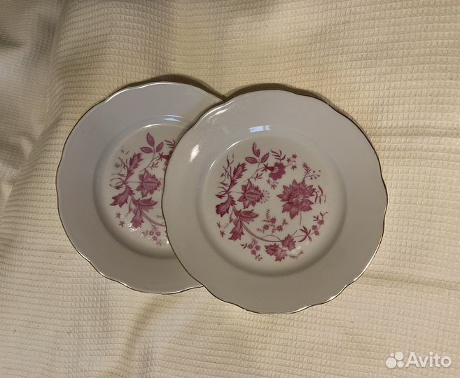 Две тарелки с красивым узором, фарфор ГДР