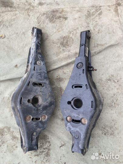 Рычаг задний нижний Volkswagen Tiguan