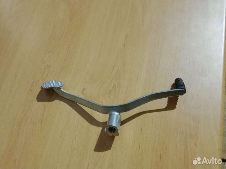 Лапка переключения передач на мопед