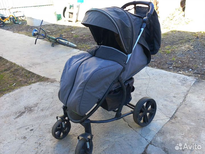 Коляска 3 в 1