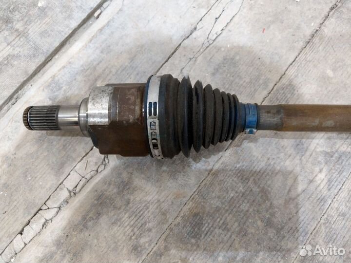 Правый привод МКПП на Hyundai Solaris 2