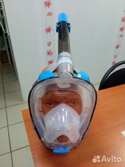 Качественная полнолицевая маска для плавания