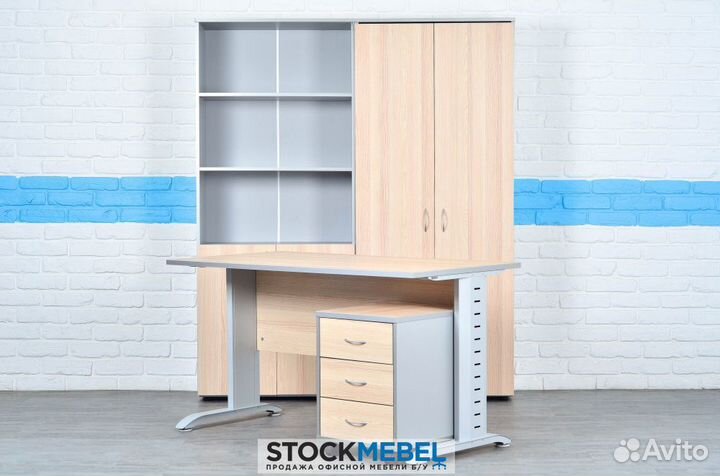 Офисная мебель. Комплект