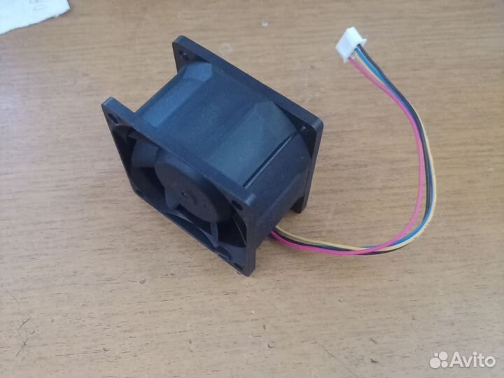 Вентилятор с шим регулировкой 60х60 новый