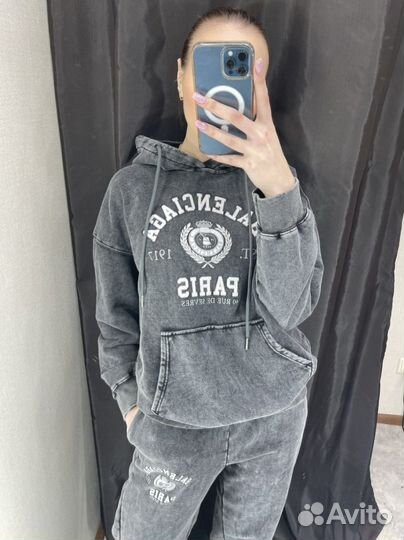 Костюм спортивный женский