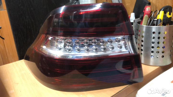 Фонарь левый внешний Mercedes ML w166