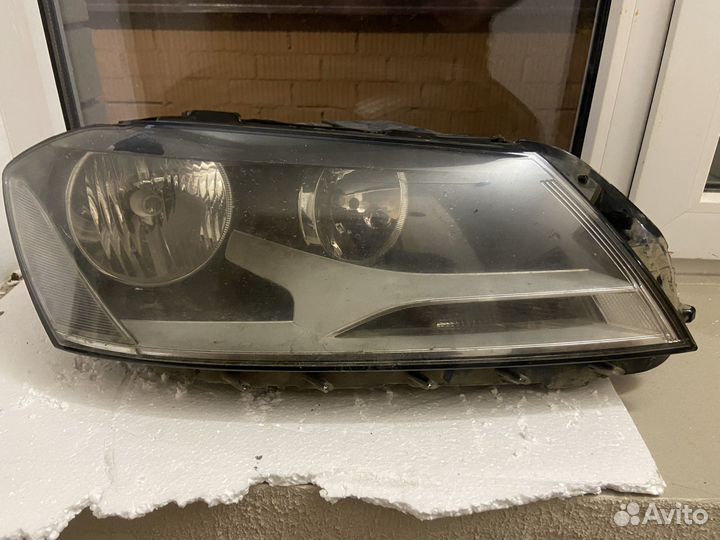 Фара передняя правая на volkswagen passat b7