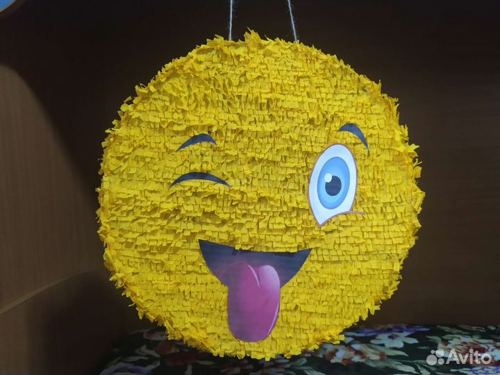 Пиньята смайлик