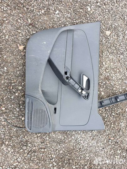 Дверные карты Volkswagen Polo 5