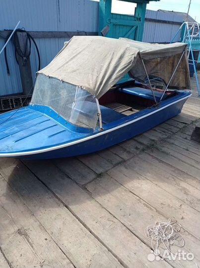 Продам лодку янтарь 2