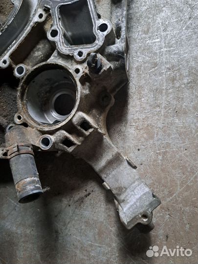 Крышка двигателя Mercedes w220 m113