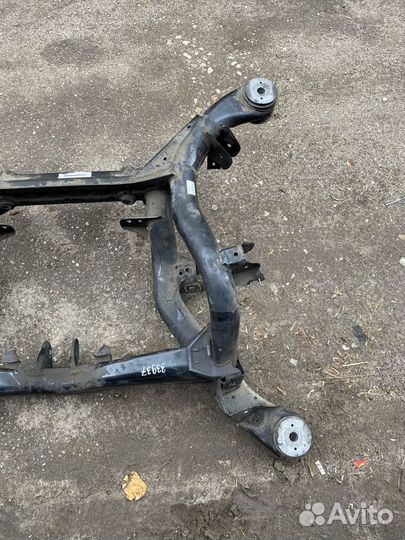 Задний подрамник VW Touareg, Cayenne, Audi Q7